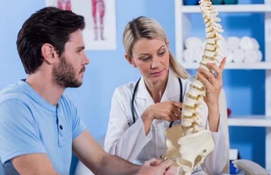 强直性脊柱炎患者的科学饮食和锻炼方法